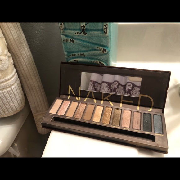 Naked Urban Decay Palette ❤️ - Picture 1 of 4